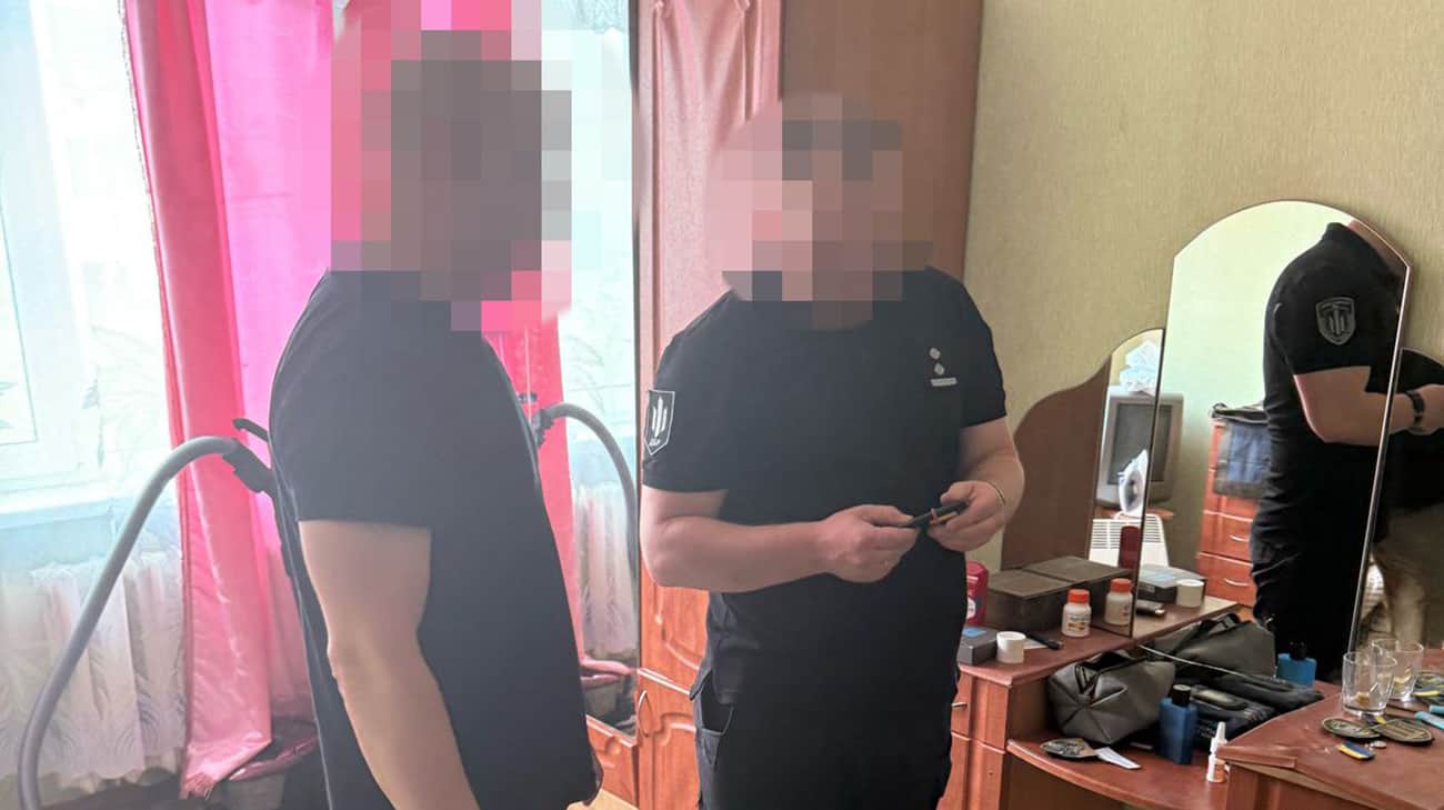 На Чернігівщині військовий посадовець ”возив” деревину на фронт, не полишаючи свого району