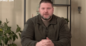 “Влада хоче позбавити вчителів надбавок з їхніх “копійчаних зарплат”, –  голова федерації профспілок Бизов