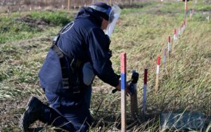 Контролювати процес гуманітарного розмінування повинен один орган – це дозволить не допустити корупцію в галузі, – Байда