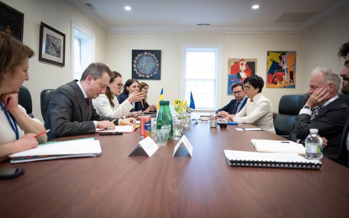 Свириденко і єврокомісарка Кос говорили про фіндопомогу для України