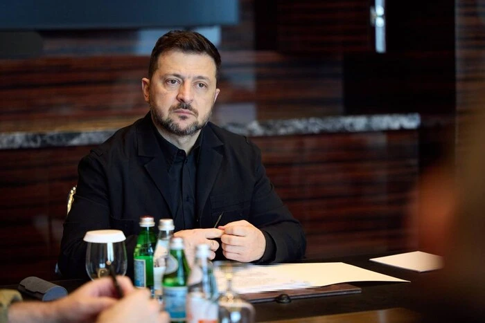 Зеленський їде до Москви? Офіс президента відповів на запрошення Кремля