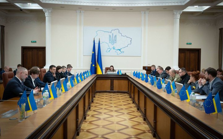 Кабмін готує механізми погашення боргів на ринку електроенергії