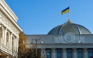 Рада підтримала законопроєкт про військовий збір на виплати військовим