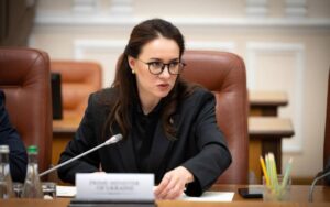 Дитячі виплати за програмами надходитимуть на Дія.Картку новини LB.ua
