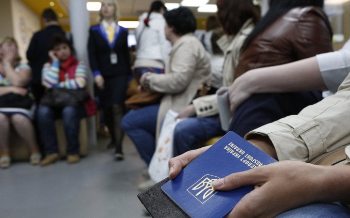 Уряд запустив проєкт посвідчень для повернення молоді з ТОТ