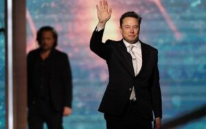 Ілон Маск став першим доларовим трильйонером після IPO SpaceX