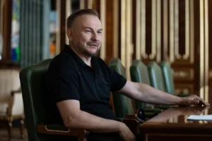 Зеленський призначив Сергія «Флеша» Бескрестнова своїм радником: дос’є