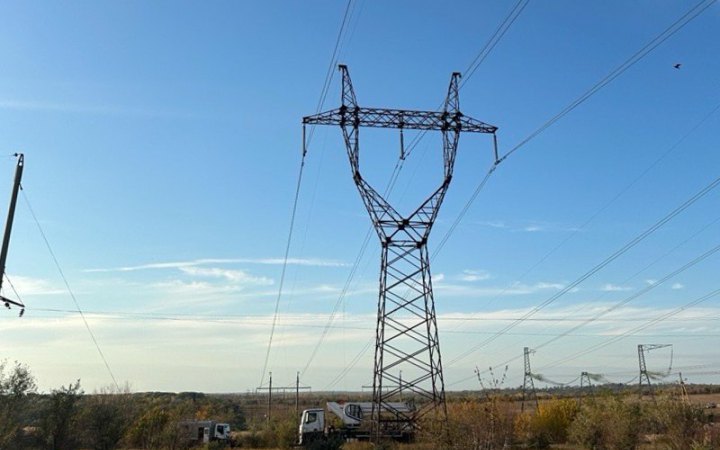 Знеструмлення у восьми областях: наслідки атак і негоди Укренерго